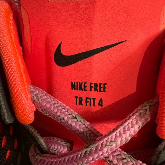 Nike Women's Free 5.0 TR Fit 4 Athletic Shoes - Picture 10 of 10